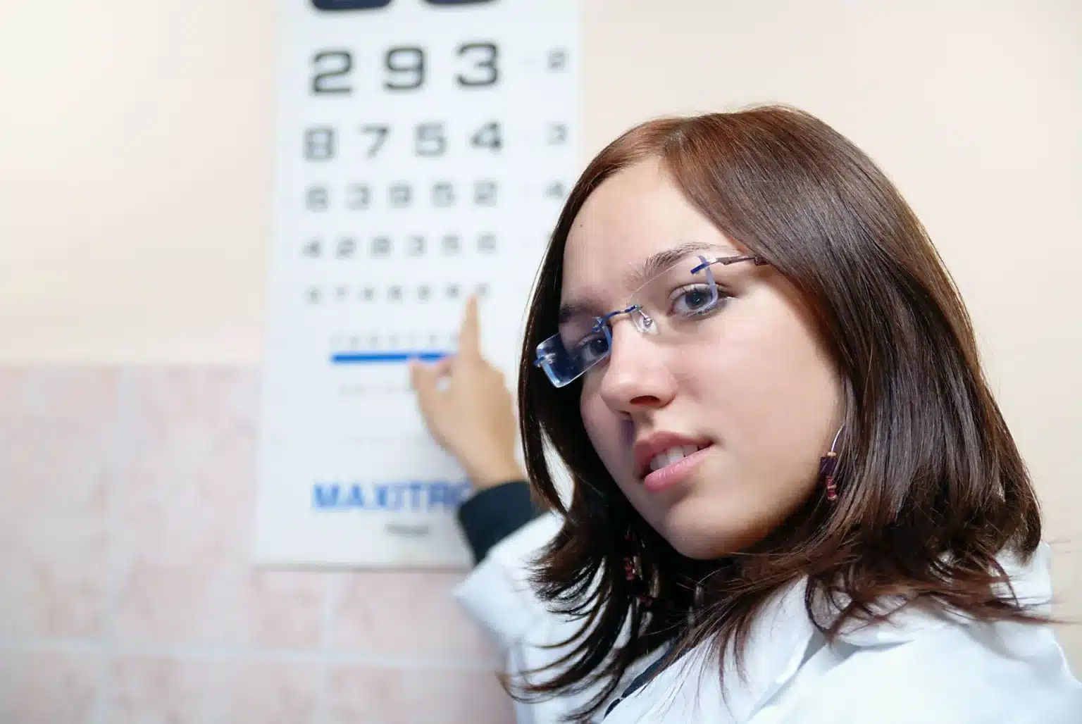 female doctor SBI 300813793 1920w female doctor SBI 300813793 1920w